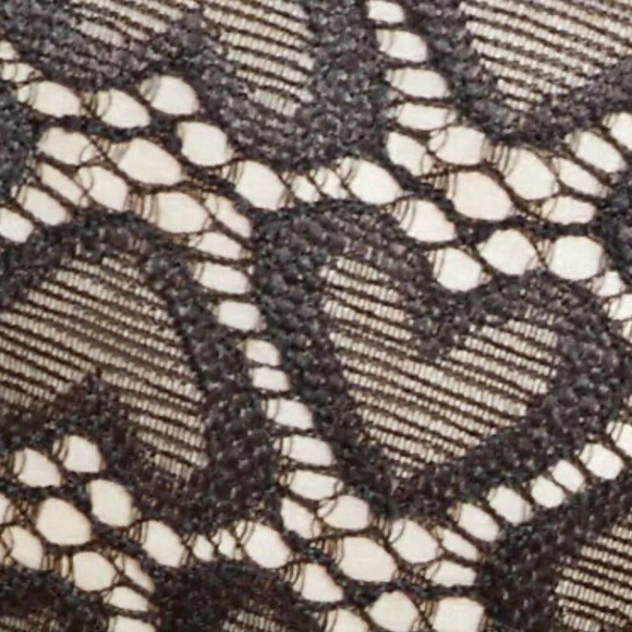 FREE WITH BUNDLE PURCHASE! NWOT Free people black lace bralette size large bra - Picture 2 of 10